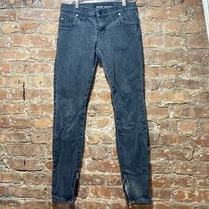 #32 Miss 60 Denims w/ Zipper Ankle